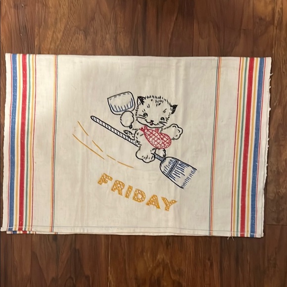 Vintage Days of the Week Tea Towel with Cat Embroidery - Picture 5 of 7